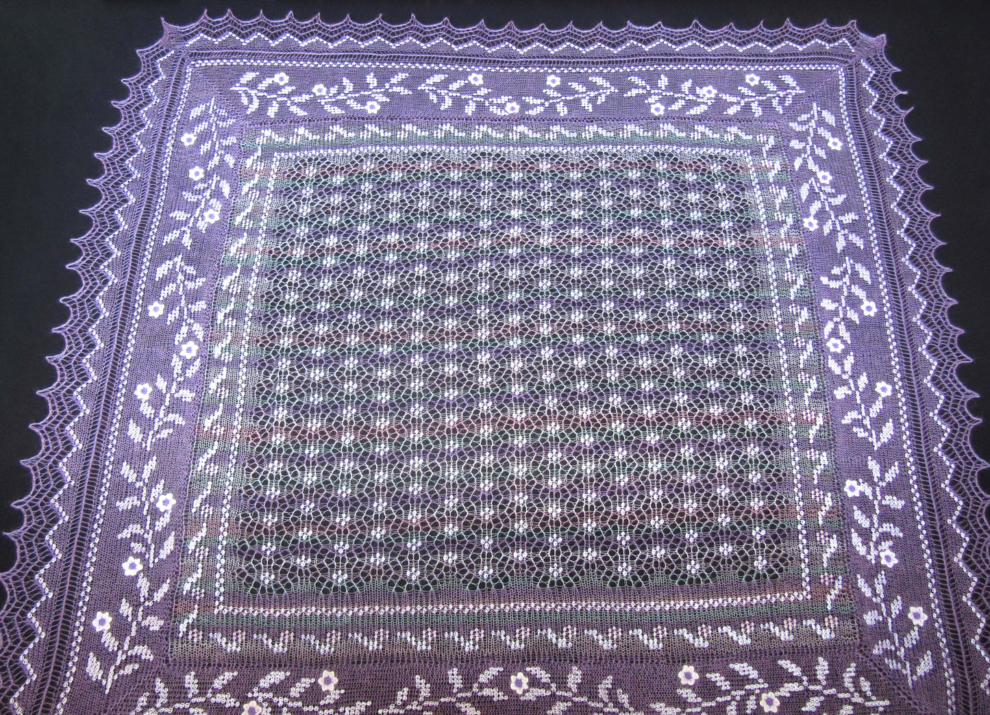 Gestrickter Ziegenflaum Schal Orenburger Schal Pelerina Strick Stola mit Stickerei Handmade