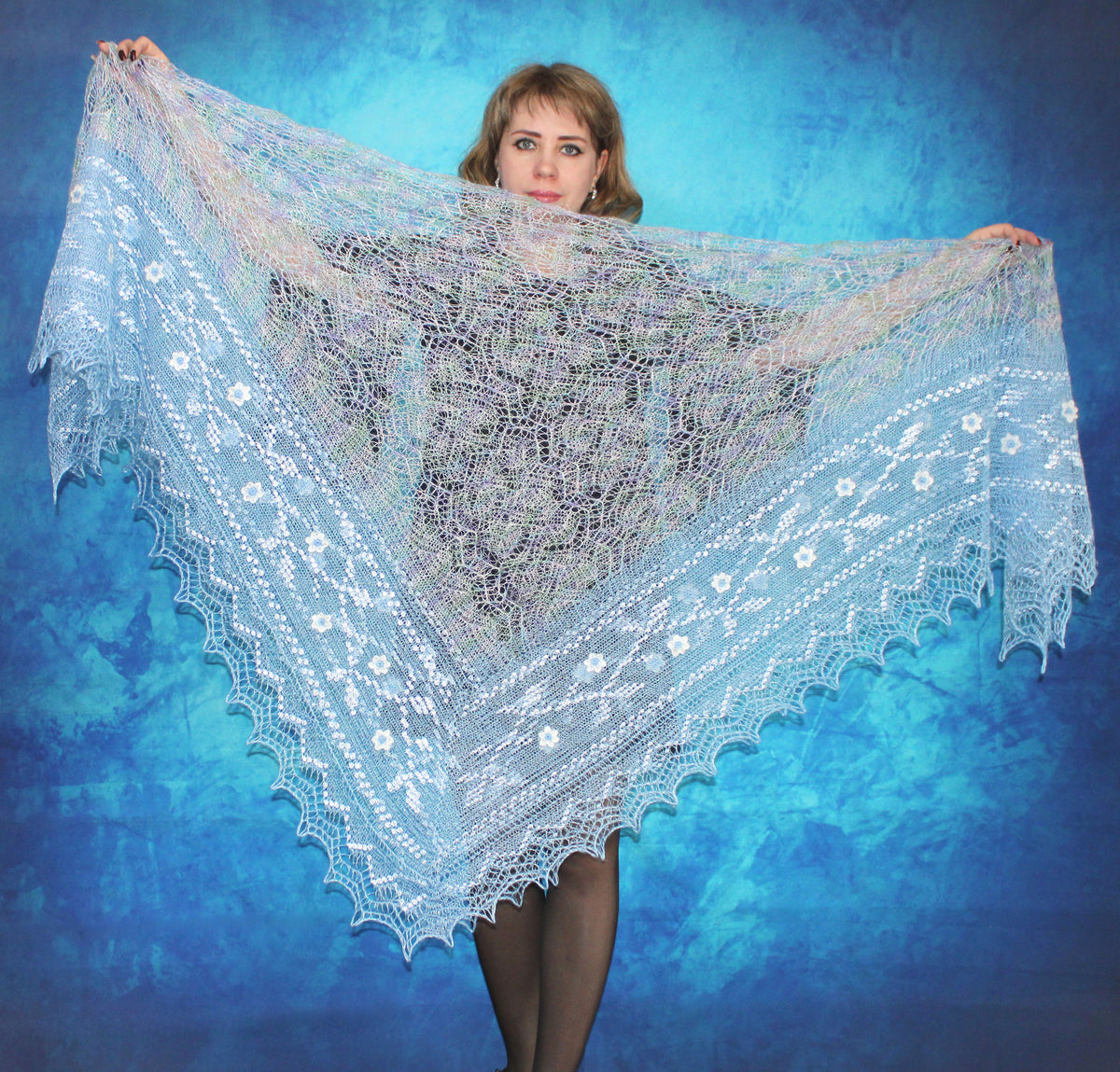 Gestrickter Ziegenflaum Schal Orenburger Schal Pelerina Strick Stola mit Stickerei Handmade