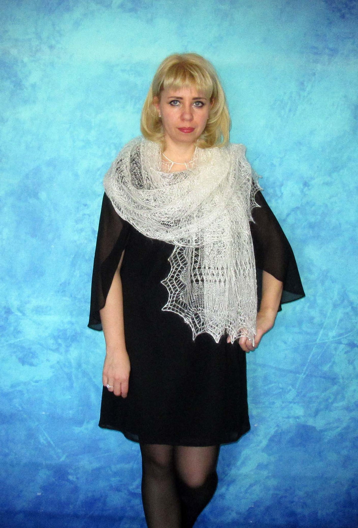 Gestrickter Ziegenflaum Schal Orenburger Schal Shawl Scarf mit Stikerei Handmade