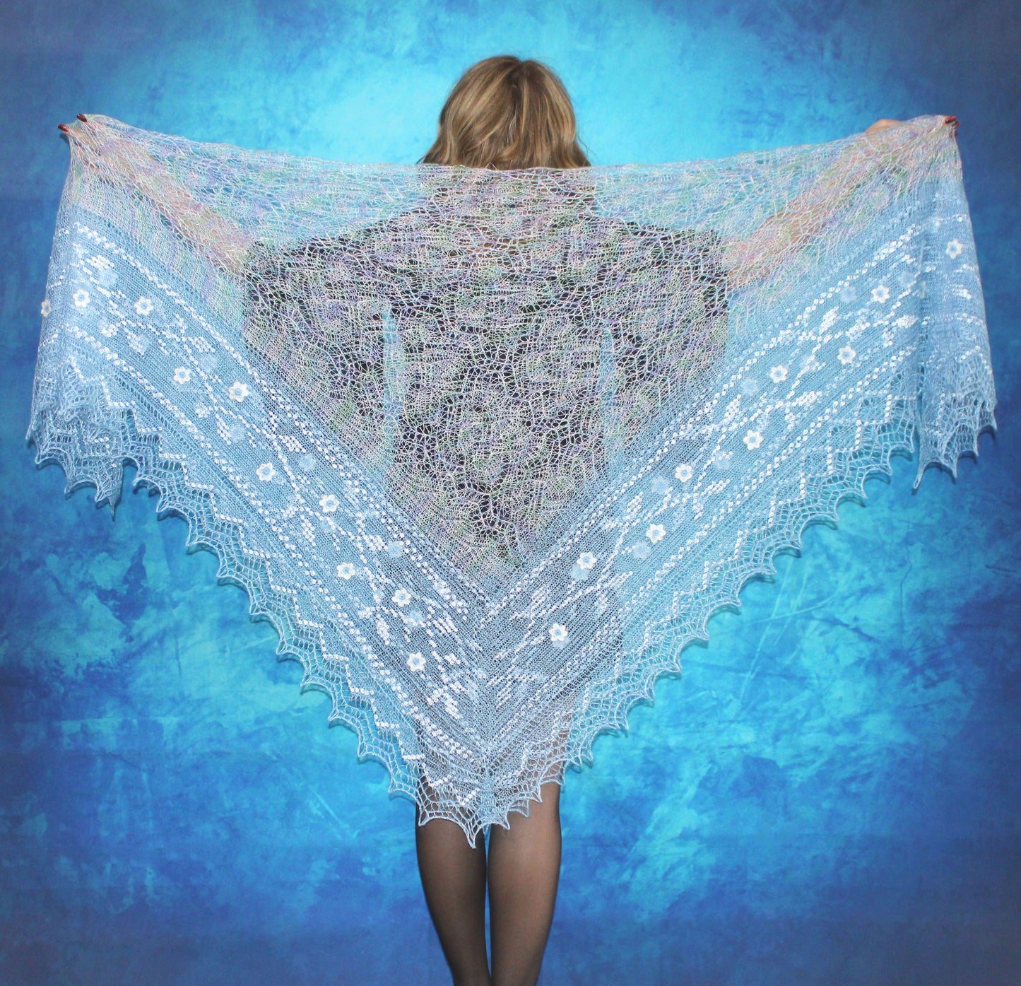 Gestrickter Ziegenflaum Schal Orenburger Schal Pelerina Strick Stola mit Stickerei Handmade
