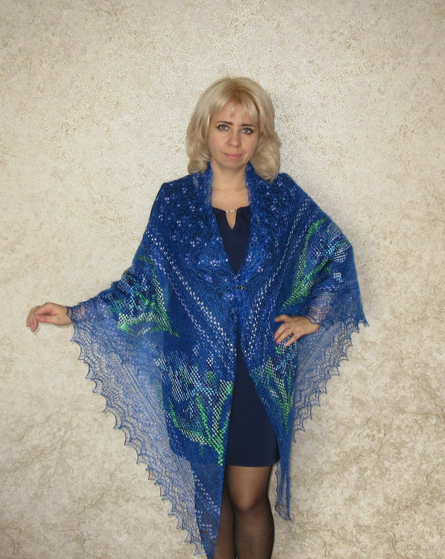 Gestrickter Ziegenflaum Schal Orenburger Schal Pelerina Strick Stola mit Stickerei Handmade