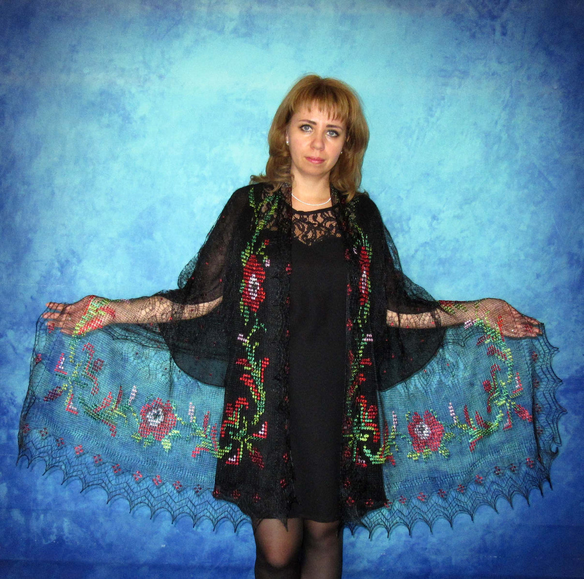 Gestrickter Ziegenflaum Schal Orenburger Schal Shawl Scarf mit Stikerei Handmade