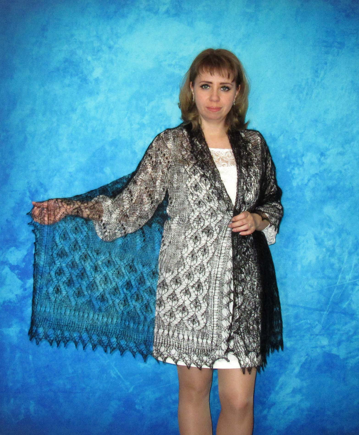Gestrickter Ziegenflaum Schal Orenburger Schal Shawl Scarf mit Stikerei Handmade