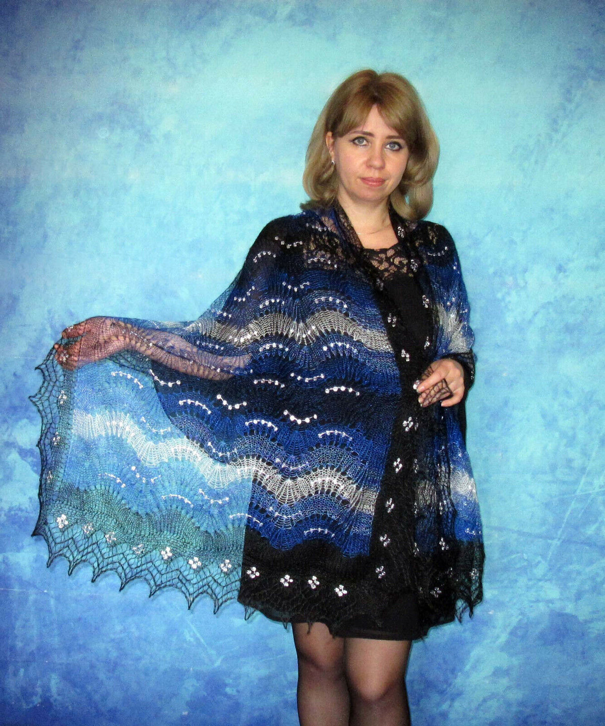 Gestrickter Ziegenflaum Schal Orenburger Schal Shawl Scarf mit Stikerei Handmade - Blau