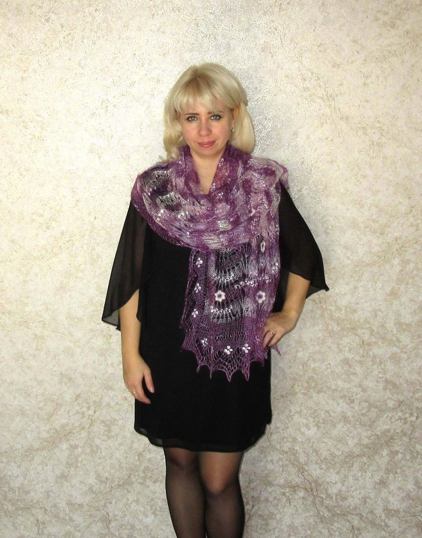Gestrickter Ziegenflaum Schal Orenburger Schal Shawl Scarf mit Stikerei Handmade
