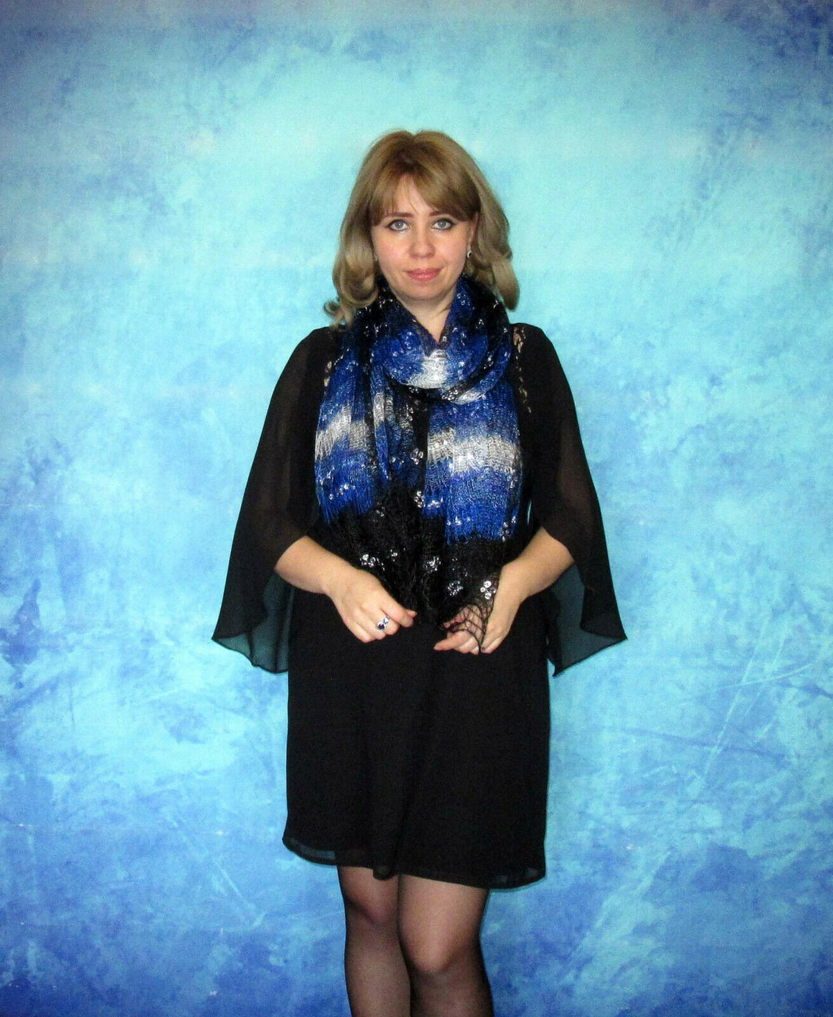 Gestrickter Ziegenflaum Schal Orenburger Schal Shawl Scarf mit Stikerei Handmade - Blau