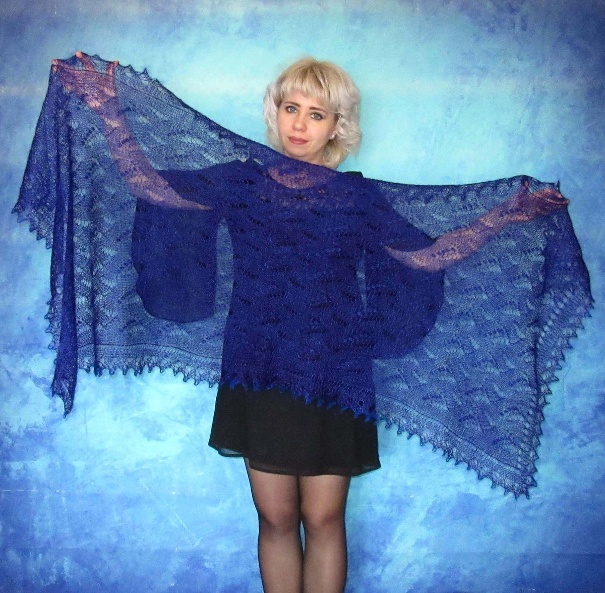 Gestrickter Ziegenflaum Schal Orenburger Schal Shawl Scarf mit Stikerei Handmade
