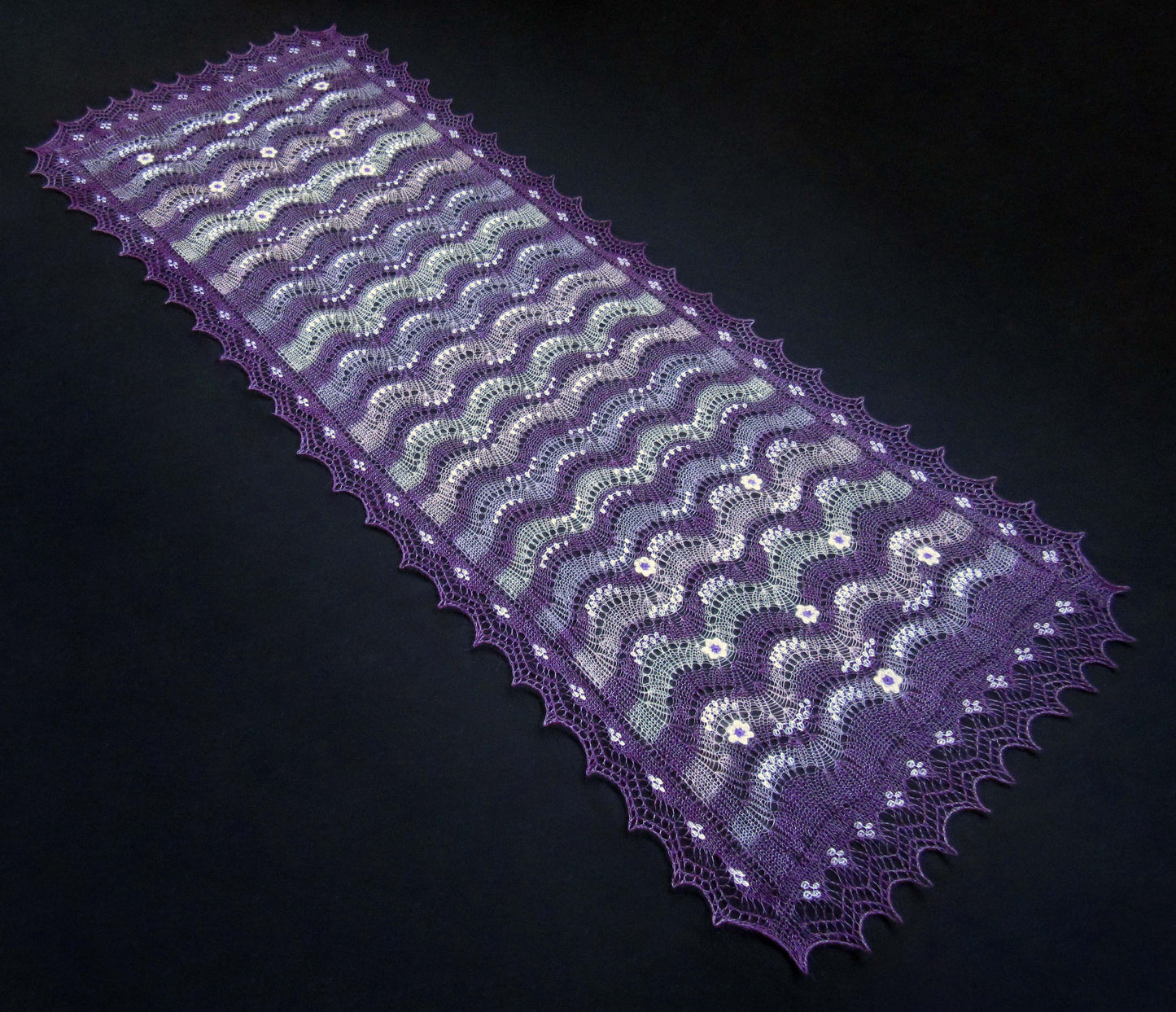 Gestrickter Ziegenflaum Schal Orenburger Schal Shawl Scarf mit Stikerei Handmade